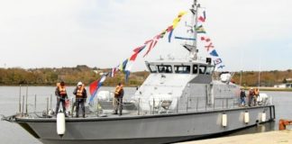 Macky Sall achète à la France un navire d’attaque rapide qui a coûté « 30.000 heures de travail » (sic)