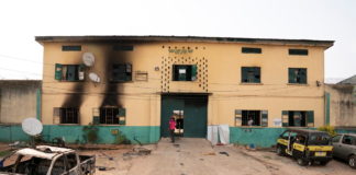 Nigeria : 1 800 détenus s’échappent après l’attaque d’une prison