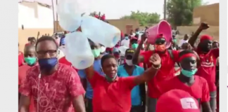 TOURNÉE ÉCONOMIQUE : Le « daltonien » Macky Sall accueilli en rouges à Koumpentoum