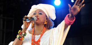 SOIRÉE DE CLÔTURE DE LA DEUXIÈME ÉDITION DE LA FIPA : La gracieuse Oumou Sangaré met le théâtre Sorano à ses pieds
