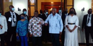 Bédié et Gbagbo, « incapables de ne pas faire de politique », se rencontrent et font un quasi-meeting
