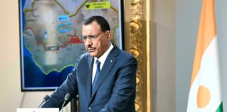 Le nouveau président nigérien Bazoum fâche les pustchistes maliens