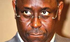 RECRUDESCENCE DU CORONAVIRUS : Macky Sall sort le bâton et menace, après un accueil populaire de ses tournées économiques