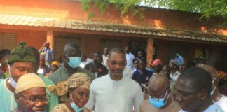 Campagne « élec-tôt-râle » à Kolda : le préfet « brûle » les cahiers de propagande de Mame Boye Diao