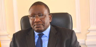 Réélection de Barrow : les liens entre « mbokka Senegambia » vont se renforcer, selon l’ambassadeur Sène