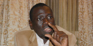Locales à Kaolack, Serigne Mboup CCBM menacé avec un pistolet