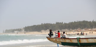 Chavirement d’une pirogue à Kayar : 8 pêcheurs portés disparus