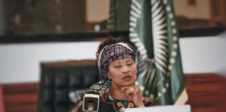Affaire Ukraine : Aïssata Tall Sall demande des explications à l’ambassadeur russe à Dakar