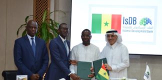 Sénégal: près de 156 milliards de FCFA «véhiculés» pour l’autoroute Dakar-Tivaouane-Saint Louis