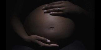 Interruption volontaire de grossesse: une étudiante arrêtée