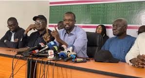 Rassemblement pacifique à Ziguinchor: Le préfet interdit, Sonko défie