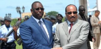 Inculpé pour corruption, l’ex-président mauritanien Ould Aziz, ami de Macky Sall, se carapate à Paris