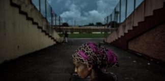 «Woman no cry» à Conakry: Amnesty réclame une loi sur les violences sexuelles en Guinée