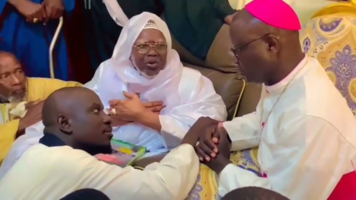 Serigne Mountakha et Mgr André Guèye