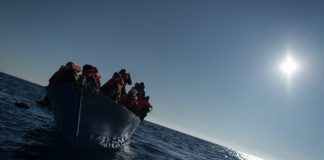 «Flou» migratoire: 4 morts, 29 disparus et un survivant au large des Canaries