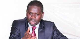 Mimi Touré menacée par son président de groupe parlementaire