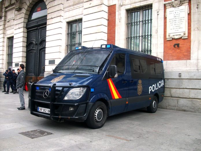 Mercedes-Benz_Sprinter_law_enforcement_in_Madrid.jpeg