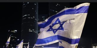 ACTU-MONDE : L’ex Premier Ministre de l’Israël se joint aux manifestants de Tel- Aviv