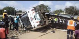 ACCIDENT: Un bus se renverse sur l’autoroute «Ila Touba» et fait deux morts sur le coup