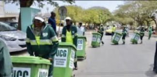 INSOLITE À ZIGUINCHOR : Les éboueurs menacés par les manifestants « d’avoir fait leur travail »
