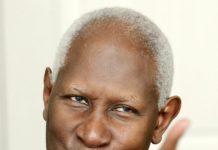 « La lutte légitime pour la démocratie ne doit pas être entreprise par… »