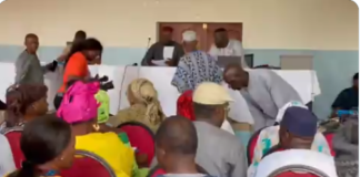 Ziguinchor : Le maire Ousmane Sonko en plein dans son ‘Burok’
