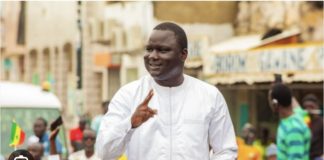 BLOCUS CHEZ SONKO : Yewwi appelle à une mobilisation ce 25 juin à Cité Keur Gorgui pour enlever les barrières