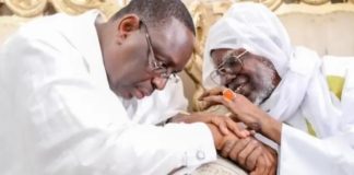 Renonciation au 3ème mandat : Ce que Macky Sall aurait dit à Serigne Mountakha