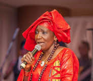 Situation du Niger : La Diva Aicha Koné sort une nouvelle chanson, hommage à ce peuple