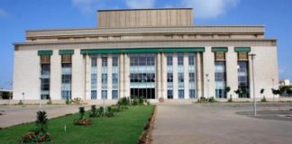 Pour des raisons techniques : Le grand Théâtre ferme ses portes