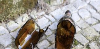 TAMBACOUNDA : Une ‘niarel’ de 15 ans tente de tuer sa co-épouse et son mari avec des tessons de bouteille