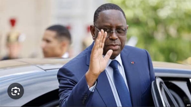 PASSATION DE POUVOIR : L’APR en blanc devant le Palais pour dire ‘Merci à Macky Sall’