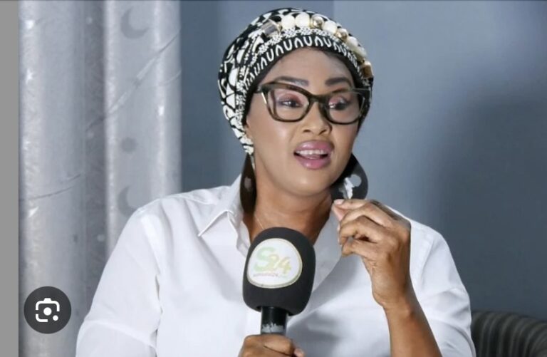 SORTIES VIRULENTES DES MEMBRES DE L’APR CONTRE LE RÉGIME EN PLACE : &lsquo;On n’acceptera plus de se faire insulter&rsquo;, lance Maïmouna Bousso