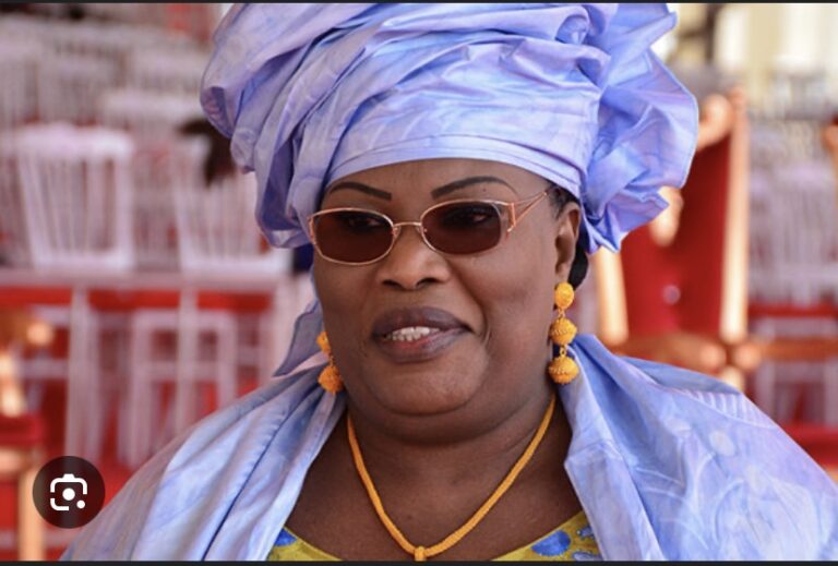 [LA PETITE HISTOIRE] Saviez-vous que Mme Aminata Mbengue Ndiaye a été une fois confondue avec une Djinn?