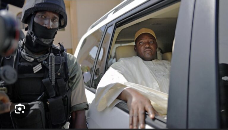 GAMBIE : Le convoi du Président Adama Barrow victime d’un accident