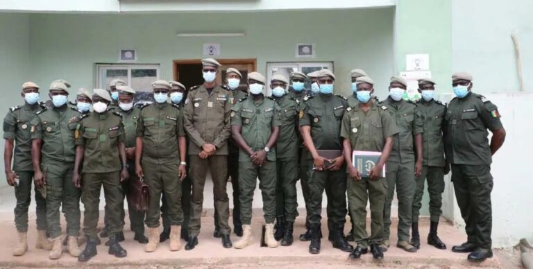 Un douanier sénégalais de 36 ans meurt d&rsquo;une balle dans la tête