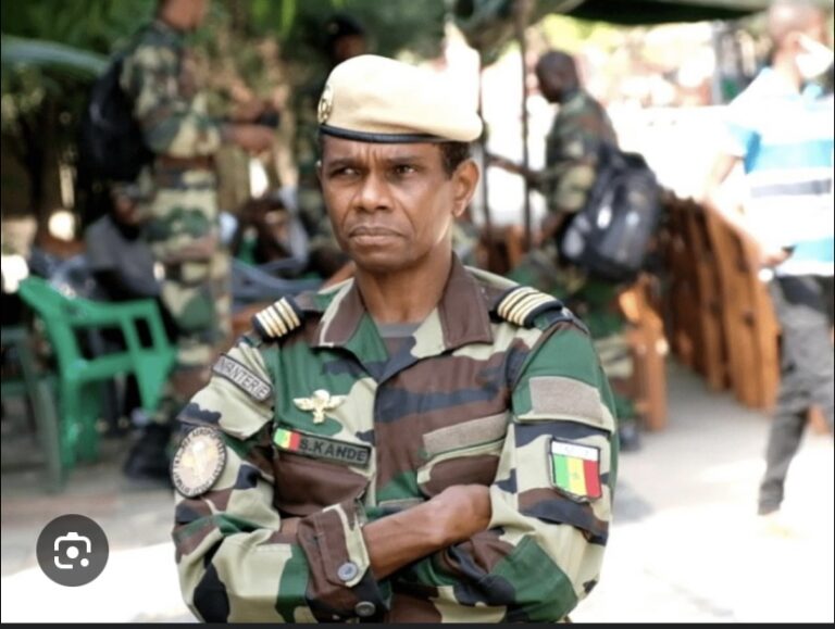 DISTINCTION : Général Kandé élevé par Macron officier dans l’ordre de la légion d’honneur