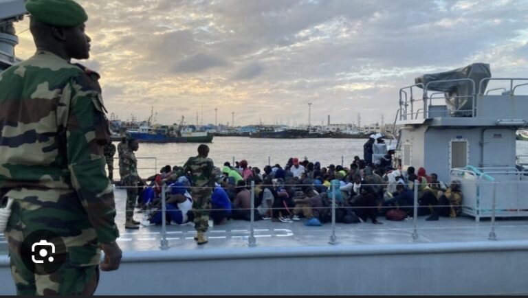 MIGRATION IRRÉGULIÈRE : Une pirogue de 111 migrants interceptée au large de Dakar