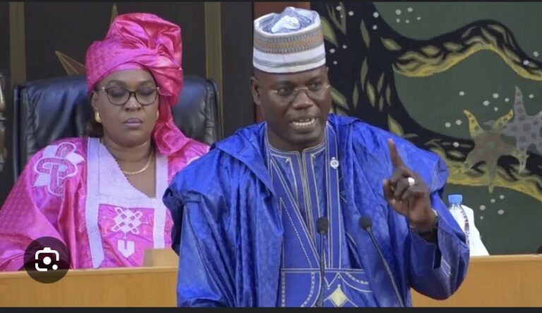 ASSEMBLÉE NATIONALE : Cheikh Abdou Mbacké Bara Doli dépose une proposition de loi portant modification du Règlement intérieur