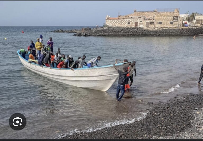 EMIGRATION CLANDESTINE : 74 personnes dont 20 enfants arrêtés à bord d’une pirogue à Yenne