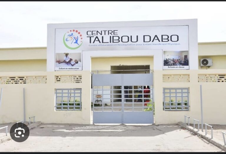 ACTES DE VANDALISME AU CENTRE DE TALIBOU DABO : Le ministère de la santé et de l’action sociale sort ses ‘crocs’