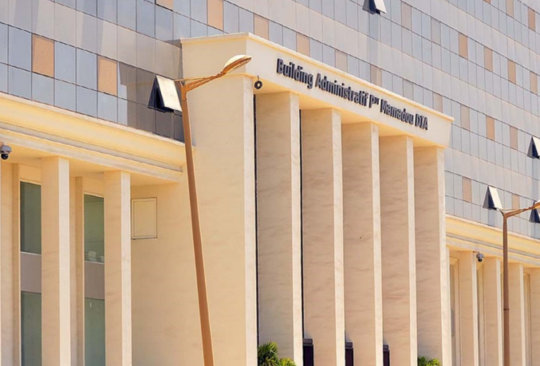 Affaire du Building administratif : plainte contre le patron de ‘Bamba Ndiaye S.A’