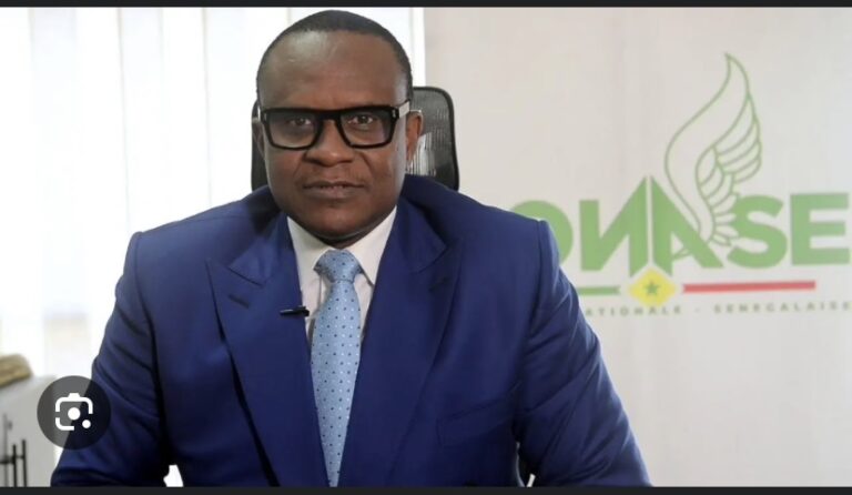 LAT DIOP INTERPELLÉ À L’AIBD PUIS RELÂCHÉ : L’ex Dg de la Lonase interdit de sortie du territoire national