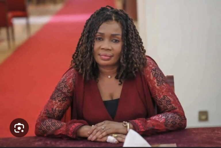 DIC : Maïmouna Ndour Faye porte plainte contre Cheikh Bara Ndiaye