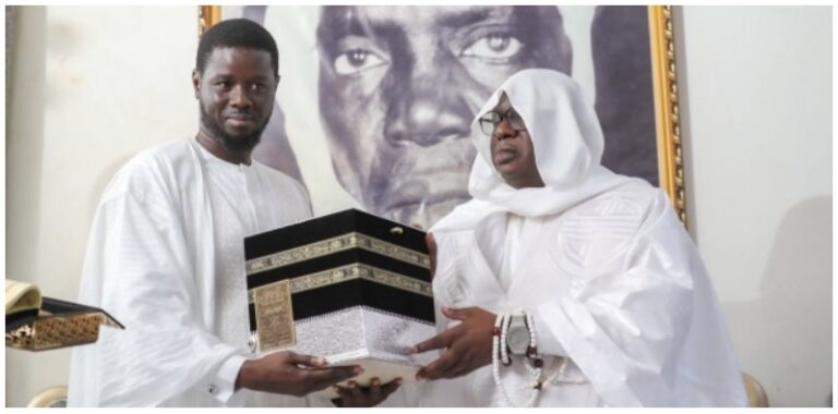 YOFF LAYENNE : Le Président Bassirou Diomaye Faye reçu par le Khalife Serigne Mouhamadou Makhtar Laye