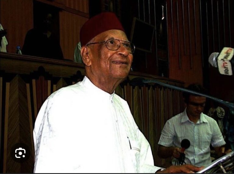 [PORTRAIT] Amadou Makhtar Mbow l’infatigable ‘papi’ « toujours prêt à servir » se repose désormais !