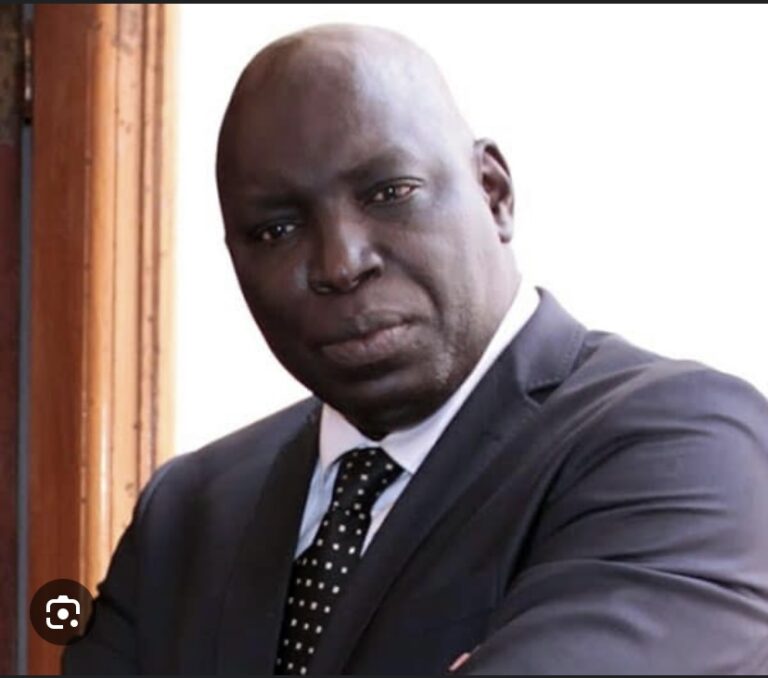 BLOQUÉ À L’AÉROPORT : Madiambal Diagne accuse le nouveau régime
