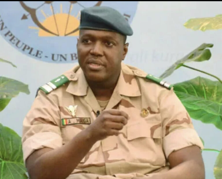 Au Mali, le général A. Maïga chasse le civil C.Maïga qui glapit : la junte se surmilitarise avec un Premier ministre en treillis