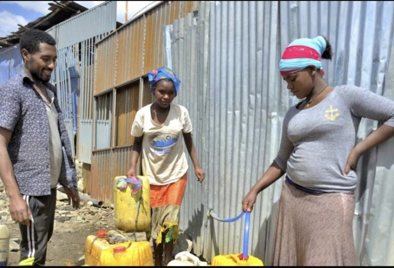 [ANALYSE] Renforcer le leadership féminin dans le secteur WASH au Cameroun : défis et perspectives face aux polycrises