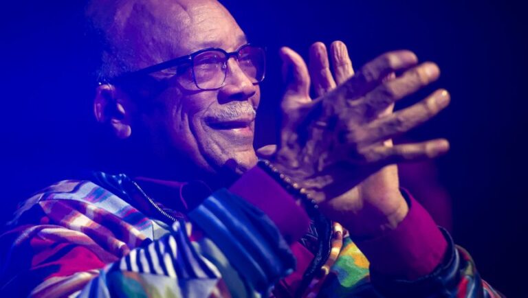 Quincy Jones, innovateur musical et producteur éclectique, arrangeur de ‘Thriller’ de Michaël Jackson, nous a quitté ce lundi à 91 ans